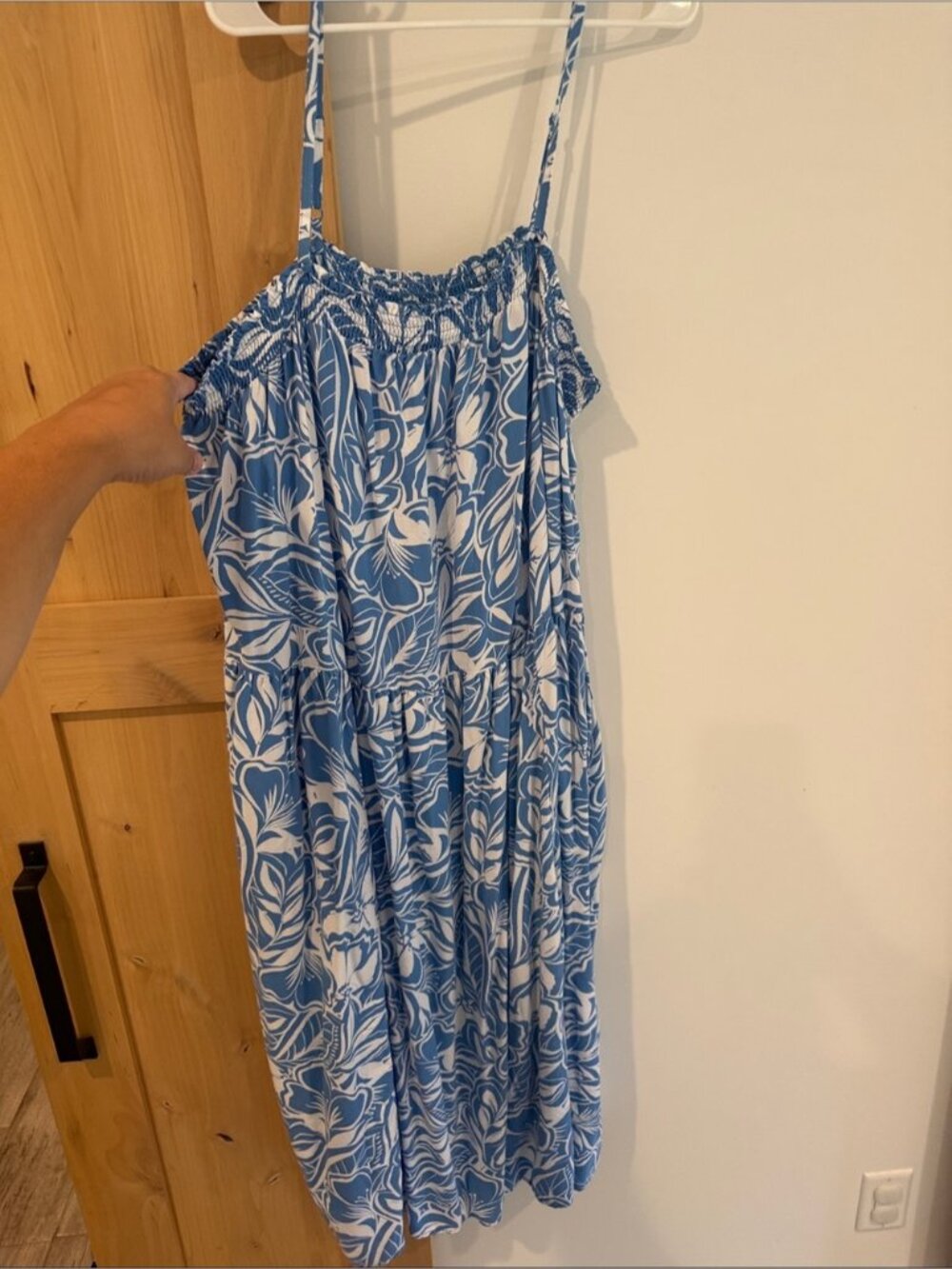 Old Navy Blue and White Floral Spaghetti Strap Dress - Picture 1 of 2